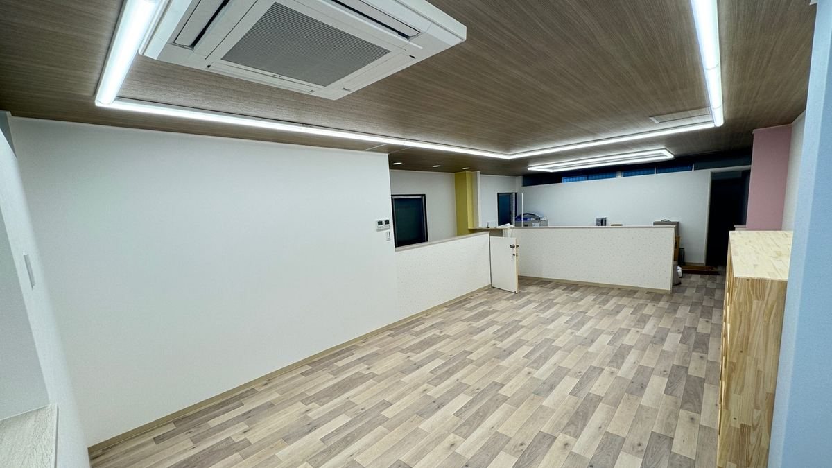 Lino生野店 内観