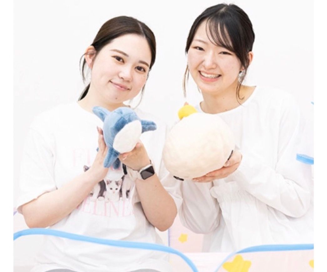 笑顔のスタッフ2名